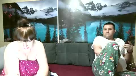 Snapshot of kleosnow chatting on 10/10/25, 03:33 Kleosnow online show from 10/10/25, 03:33