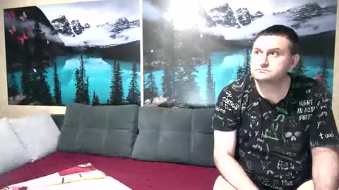 Snapshot of kleosnow chatting on 10/14/25, 08:15 Kleosnow online show from 10/14/25, 08:15