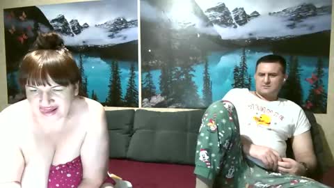 Snapshot of kleosnow chatting on 10/14/25, 08:20 Kleosnow online show from 10/14/25, 08:20