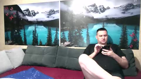 Snapshot of kleosnow chatting on 10/28/25, 09:46 Kleosnow online show from 10/28/25, 09:46