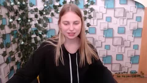klerkarina online show from 12/08/24, 09:35