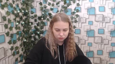klerkarina online show from 01/11/25, 05:41