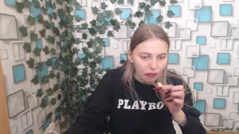 klerkarina online show from 03/03/25, 09:33