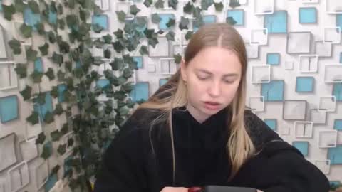 klerkarina online show from 10/03/25, 05:59