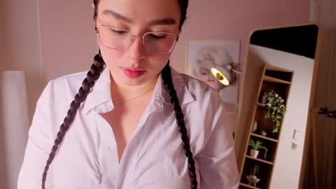 kloe222 online show from 10/14/25, 02:18