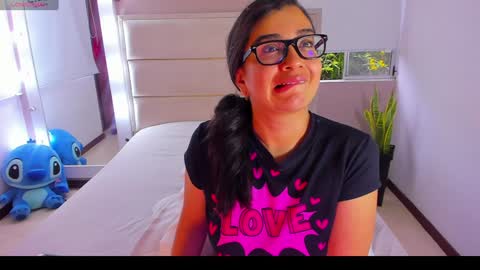 Snapshot of kloeass chatting on 12/07/24, 12:24 SOPHIA RIVERA online show from 12/07/24, 12:24