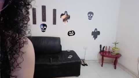 Snapshot of kloewolf chatting on 10/15/25, 02:50 Kloe online show from 10/15/25, 02:50