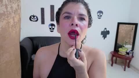 Snapshot of kloewolf chatting on 10/30/25, 10:16 Kloe online show from 10/30/25, 10:16