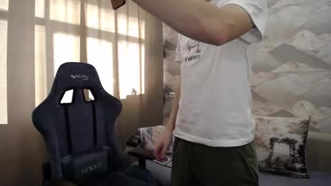 Snapshot of knight_5 chatting on 11/09/25, 06:01 Carter. online show from 11/09/25, 06:01