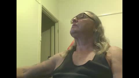 knobout online show from 10/04/25, 11:30