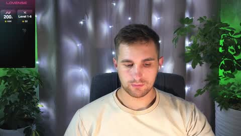 Snapshot of kochka25 chatting on 02/01/25, 07:02 Sweet boy online show from 02/01/25, 07:02