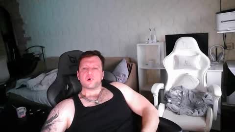 kola4ik72305 online show from 12/03/25, 06:21