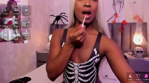 Snapshot of kollinn_ chatting on 10/29/25, 12:29 Kollin online show from 10/29/25, 12:29