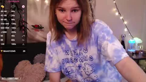 Snapshot of komorebbi chatting on 12/05/24, 10:45 Marta online show from 12/05/24, 10:45