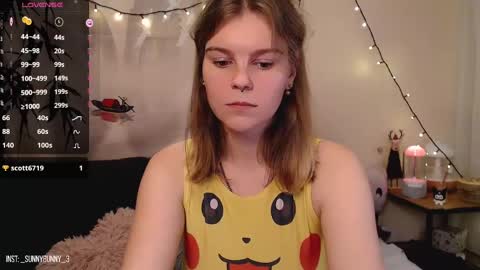 Snapshot of komorebbi chatting on 12/06/24, 09:35 Marta online show from 12/06/24, 09:35