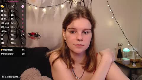 Snapshot of komorebbi chatting on 12/07/24, 10:17 Marta online show from 12/07/24, 10:17