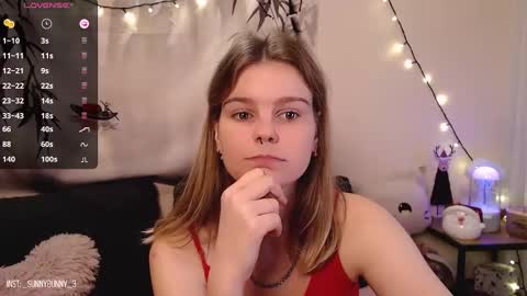 Snapshot of komorebbi chatting on 12/10/24, 10:47 Marta online show from 12/10/24, 10:47