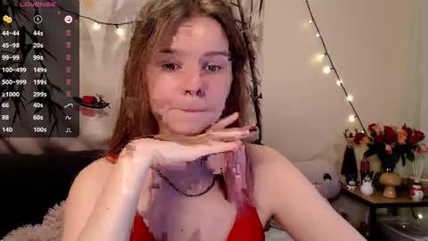 Snapshot of komorebbi chatting on 01/16/25, 11:06 Marta online show from 01/16/25, 11:06