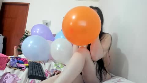 Snapshot of konie_hot chatting on 12/08/24, 09:30 konie Diaz online show from 12/08/24, 09:30