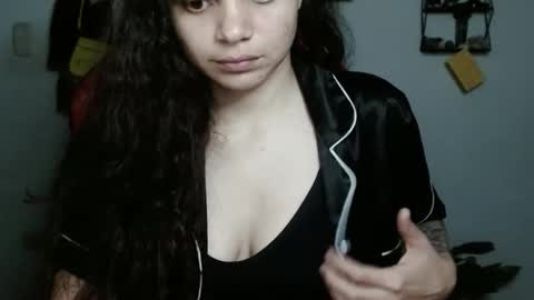 Snapshot of koranikky08 chatting on 02/25/25, 02:14 Karoll online show from 02/25/25, 02:14