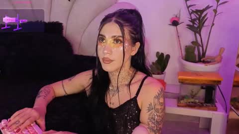 korolova online show from 10/10/25, 01:04