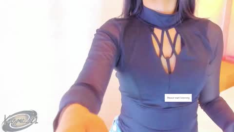 Snapshot of kosmic_21 chatting on 11/13/25, 12:48 K O S M I C online show from 11/13/25, 12:48