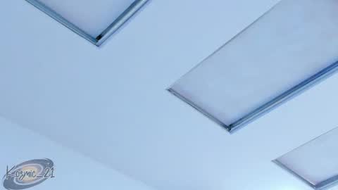 Snapshot of kosmic_21 chatting on 11/16/25, 02:33 K O S M I C online show from 11/16/25, 02:33