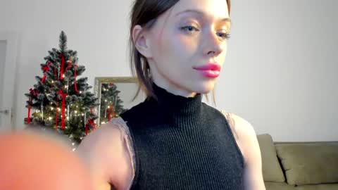 Snapshot of kossie_ chatting on 12/20/24, 02:49 kossie_ online show from 12/20/24, 02:49