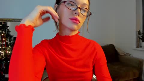 Snapshot of kossie_ chatting on 12/21/24, 02:58 kossie_ online show from 12/21/24, 02:58