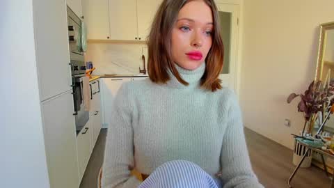 Snapshot of kossie_ chatting on 02/07/25, 11:34 kossie_ online show from 02/07/25, 11:34