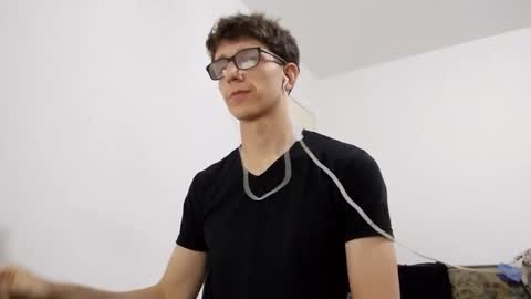 Facu online show from 12/28/24, 11:30