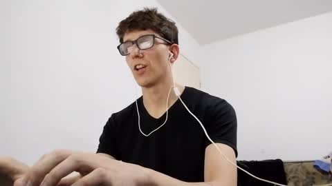 Facu online show from 12/30/24, 10:01