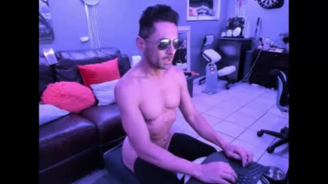 Snapshot of kr2k20005 chatting on 02/18/25, 12:39 kr2k20005 online show from 02/18/25, 12:39