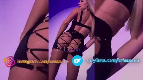 Snapshot of krissone chatting on 01/22/25, 01:32 Kristina online show from 01/22/25, 01:32