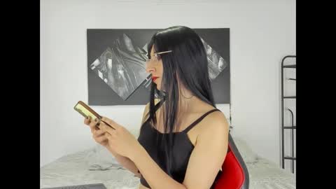 Snapshot of krissyyts chatting on 12/15/24, 03:42 Andrea online show from 12/15/24, 03:42