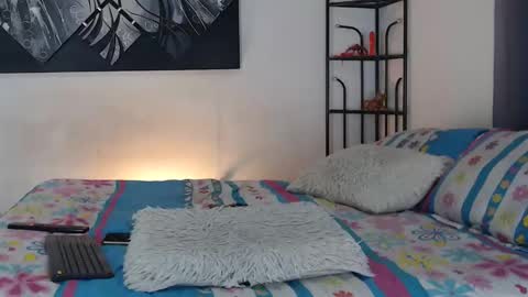 Andrea online show from 11/06/25, 07:04