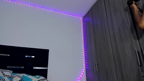 kristen_dollts online show from 01/22/25, 10:26