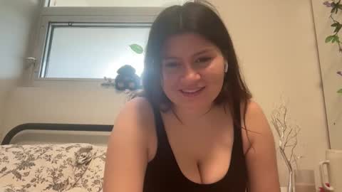 Snapshot of kristenluv23 chatting on 10/29/25, 03:25 Kristen luv online show from 10/29/25, 03:25