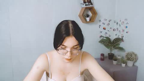 Kristen online show from 10/08/25, 07:17