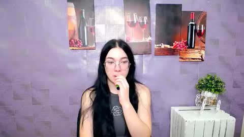 Kristen online show from 10/27/25, 12:42