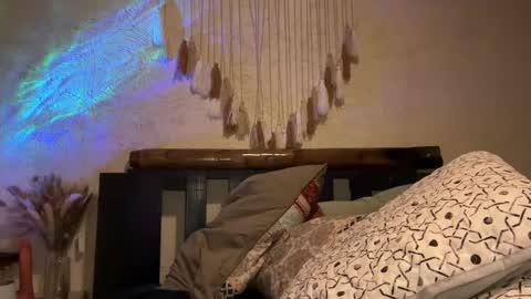 Snapshot of kristi_sinner chatting on 10/15/25, 04:01 Kristi online show from 10/15/25, 04:01