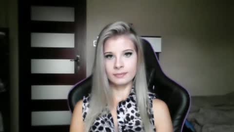 KristineAmore online show from 09/16/25, 06:25