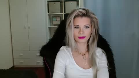 KristineAmore online show from 11/06/25, 07:42