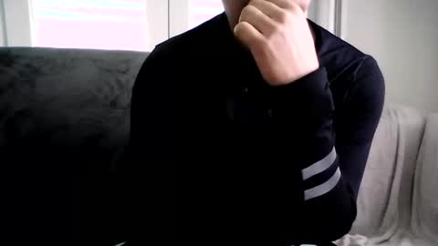 Snapshot of kristoffer220 chatting on 03/10/25, 11:21 kristoffer220 online show from 03/10/25, 11:21