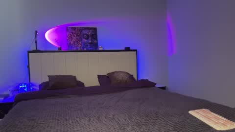 Snapshot of kristy_saint chatting on 02/26/25, 09:42 Kristi online show from 02/26/25, 09:42