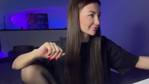 Snapshot of kristy_saint chatting on 02/28/25, 06:21 Kristi online show from 02/28/25, 06:21