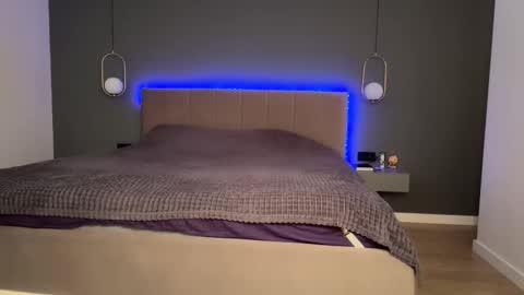 Snapshot of kristy_saint chatting on 09/16/25, 04:13 Kristi online show from 09/16/25, 04:13