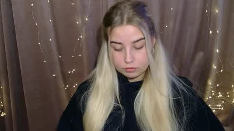 Snapshot of kristyflowers chatting on 12/14/24, 07:07 KristyFlowers online show from 12/14/24, 07:07
