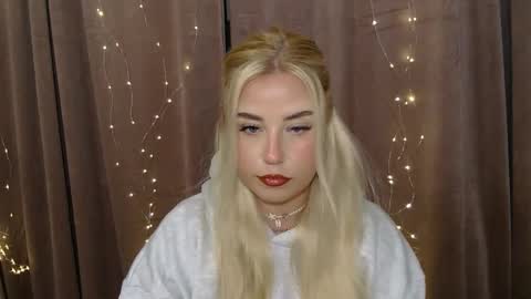 Snapshot of kristyflowers chatting on 01/06/25, 06:14 KristyFlowers online show from 01/06/25, 06:14