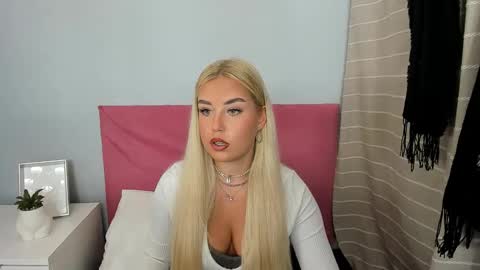 Snapshot of kristyflowers chatting on 01/12/25, 08:57 KristyFlowers online show from 01/12/25, 08:57